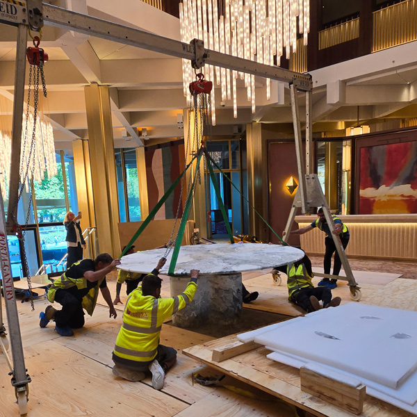 Manual handling service in the UK